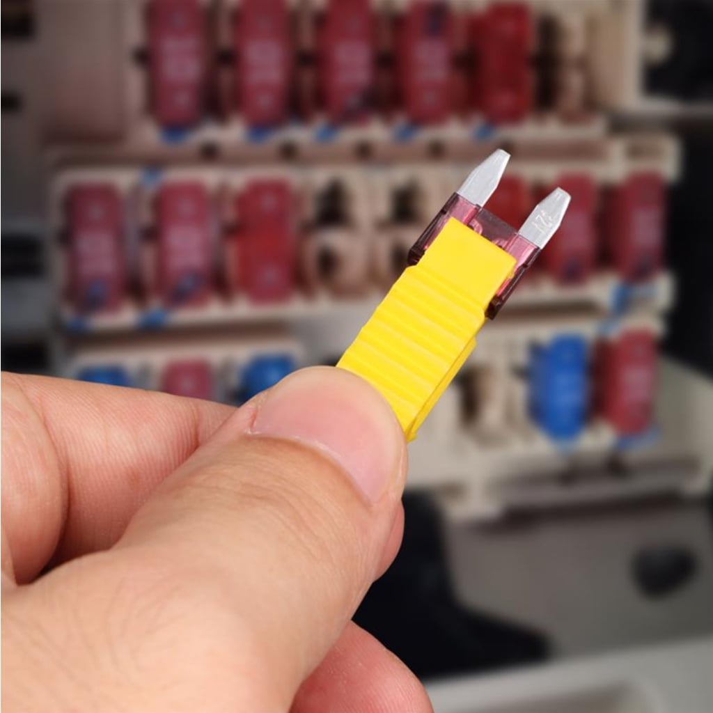 Cầu chì xe ô tô, cầu chì xe máy công suất chuẩn, đủ size, đủ công suất lựa chọn, câu trì chân mini, chân nhỏ, chân vừa