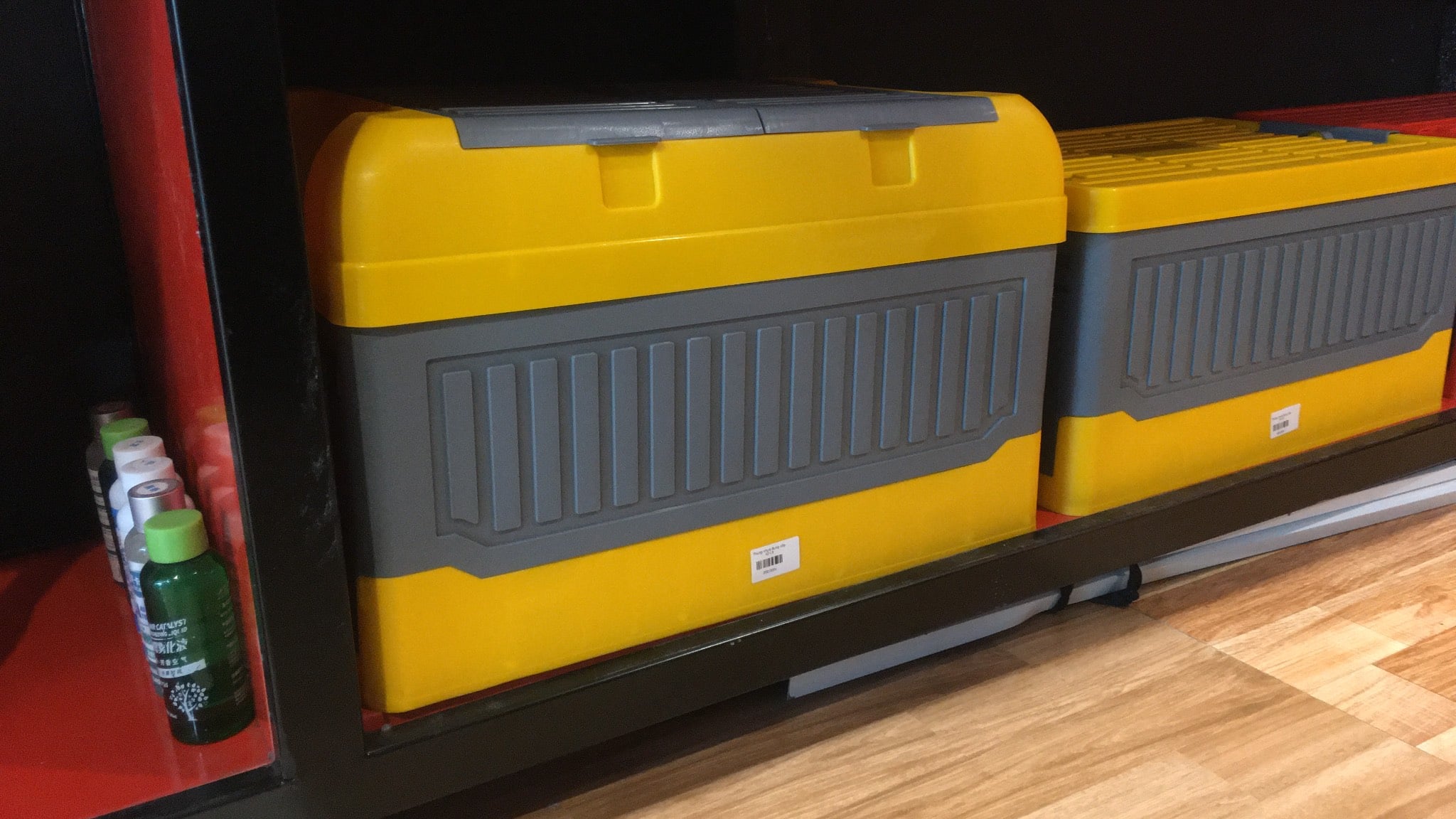 Thùng nhựa đựng cốp xe ô tô Hộp Đựng Đồ Đa Năng tiện lợi hơn với những chuyến đi picnic, sắp xếp đồ đạc trong nhà