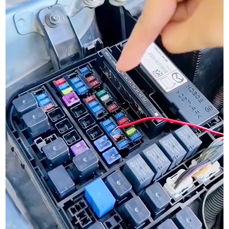 Dây đèn led chạy đuổi dán nắp capo độ đèn xe đơn giản chất lượng cao