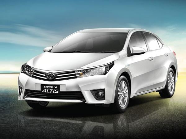 Vỏ đèn pha Toyota Corolla Altis, Dây nhựa trong suốt, Được làm bằng nhựa trong suốt chất lượng cao, Vỏ đèn pha tạo ra vẻ ngoài sang trọng và tối ưu hóa ánh sáng phát ra từ đèn pha.